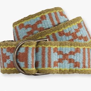 Pistil hand-woven wool belt